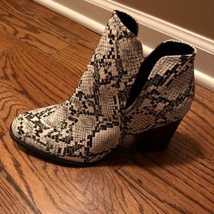 Brand new women’s booties